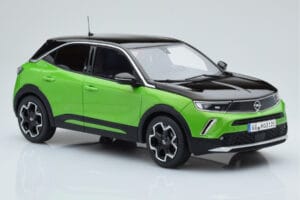 Opel Mokka-e GS Line Matcha Verde Otto 1:18 OT435 Resina — immagine 3 di 5