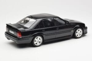 Opel Omega A Lotus Imperial Dark Verde Metallizzato Otto 1:18 OT153 Resina — immagine 2 di 6