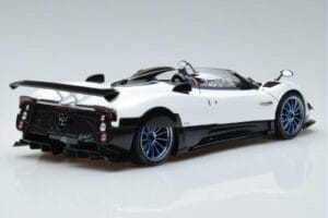 Pagani Zonda HP Barchetta Carbon Fiber Bianco LCD 1:18 LCD18009-WH Pressofusione — immagine 3 di 9