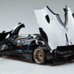 Pagani Zonda HP Barchetta Carbon Fiber Bianco LCD 1:18 LCD18009 WH Pressofusione - image 7 of 9