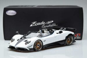 Pagani Zonda HP Barchetta Carbon Fiber Bianco LCD 1:18 LCD18009-WH Pressofusione — immagine 9 di 9
