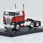 Peterbilt 352 Pacemaker Rosso Bianco IXO 1:43