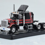 Peterbilt 359 Nero Rosso IXO 1:43