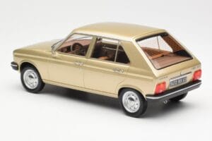 Peugeot 104 GR Beige Metallizzato Norev 1:18 184904 Pressofusione — immagine 5 di 6