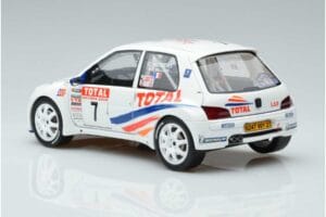 Peugeot 106 Maxi Rally D'Antibes 2000 Otto 1:18 OT947 Resina — immagine 5 di 6