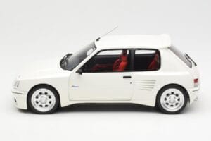 Peugeot 205 Dimma Bianco Otto 1:18 OT681 Resina — immagine 3 di 6