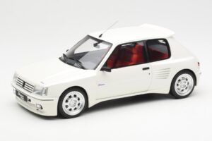 Peugeot 205 Dimma Bianco Otto 1:18 OT681