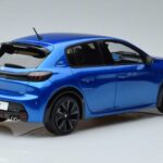Peugeot 208 GT Line Blu Otto 1:18 OT392 Resina - image 2 of 6