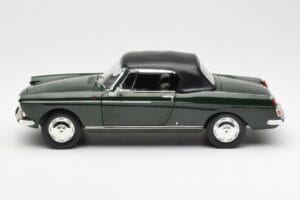 Peugeot 404 Cabriolet Antique Green Edizione Limitata Norev 1:18 184829 Pressofusione — immagine 4 di 8
