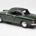 Peugeot 404 Cabriolet Antique Green Edizione Limitata Norev 1:18 184829 - image 7 of 8