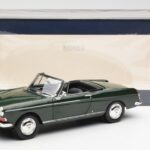 Peugeot 404 Cabriolet Antique Green Edizione Limitata Norev 1:18 184829 - image 8 of 8