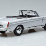 Peugeot 404 Cabriolet Argento Norev 1:18 - image 3 of 8