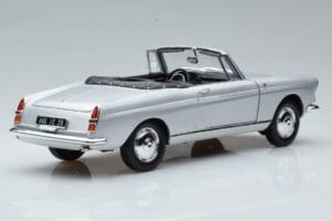 Peugeot 404 Cabriolet Argento Norev 1:18 184835 Pressofusione — immagine 3 di 8