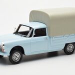 Peugeot 404 Pickup Bache Blu Pastello Otto 1:18