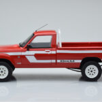 Peugeot 504 Dangel Pickup Rosso Otto 1:18 - image 3 of 6