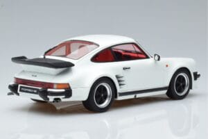 Porsche 911 930 Turbo S Grand Prix White GT Spirit 1:18 GT786 Resina — immagine 2 di 6