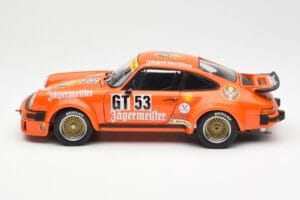 Porsche 911 934 Jagermeister 1977 Schuco 1:18 450033500 Pressofusione — immagine 4 di 8