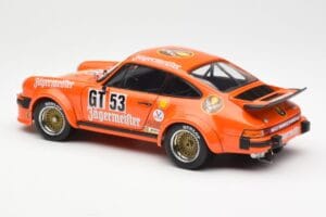 Porsche 911 934 Jagermeister 1977 Schuco 1:18 450033500 Pressofusione — immagine 7 di 8
