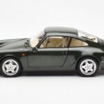 Porsche 911 964 Carrera 4 Verde Metallizzato Asia Exclusive Norev 1:18 - image 4 of 8