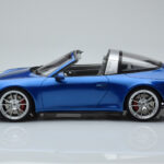 Porsche 911 991 4S Targa Blu GT Spirit 1:18 - image 3 of 5