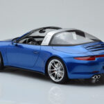 Porsche 911 991 4S Targa Blu GT Spirit 1:18 - image 4 of 5