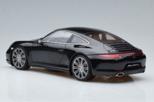 Porsche 911 991 Carrera 4 Black Edition GT Spirit 1:18 GT114 Resina — immagine 5 di 6