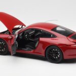Porsche 911 991 Carrera GTS Carmine Rosso Schuco 1:18 450039000 - image 5 of 8