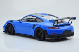 Porsche 911 GT2 RS 991.2 Weissach Package Blu Cerchi in Magnesio Neri Minichamps 1:18 153068316 Pressofusione — immagine 5 di 6