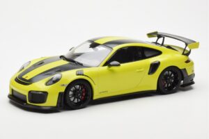 Porsche 911 991.2 GT2 RS Verde Chiaro Con Cerchi In Magnesio Neri Minichamps 1:18
