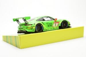 Porsche 911 991.2 GT3 R #1 Manthey Racing 24 Hours Nurburgring 2019 Minichamps 1:18 MG-M-911-19-1801 Pressofusione — immagine 3 di 6