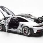 Porsche 911 992 GT3 Weissach Pack GT Argento Metallizzato Norev 1:18 - image 5 of 8