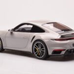 Porsche 911 992 Turbo S Crayon Grigio GT Spirit 1:18 - image 5 of 6