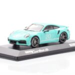 Porsche 911 992 Turbo S Mint Verde Minichamps 1:43 - image 2 of 4