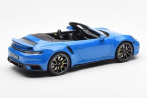 Porsche 911 992 Turbo S Shark Blu GT Spirit 1:18 GT441 Resina — immagine 2 di 6