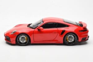 Porsche 911 992 Turbo S Sport Design Rosso Minichamps 1:18 113069078 Pressofusione — immagine 4 di 8