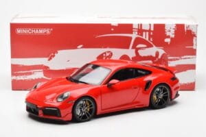 Porsche 911 992 Turbo S Sport Design Rosso Minichamps 1:18 113069078 Pressofusione — immagine 8 di 8