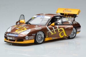 Porsche 911 996 GT3 Cup M. Marsh Carrera Cup Asia Winner 2004 AUTOart 1:18 80489 Pressofusione — immagine 2 di 7