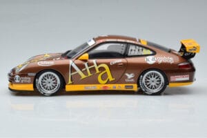 Porsche 911 996 GT3 Cup M. Marsh Carrera Cup Asia Winner 2004 AUTOart 1:18 80489 Pressofusione — immagine 4 di 7