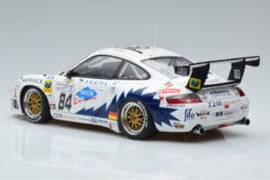 Porsche 911 996 GT3 R J. Ickx 24 Hours of Le Mans 2003 AUTOart 1:18 80379 Pressofusione — immagine 6 di 7