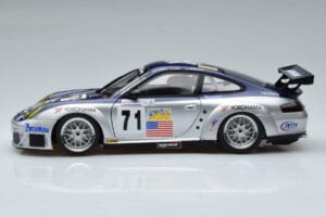 Porsche 911 996 GT3 RSR #71 A. Job 2005 AUTOart 1:18 80583 Pressofusione — immagine 4 di 7