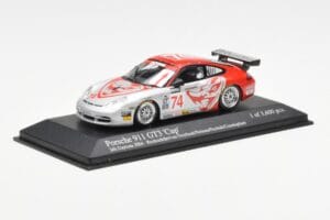 Porsche 911 996 GT3 RSR Flying Lizard #74 M. Rockenfeller / D. Cunningham / S. Neiman / J. Pechnik / J. Van Overbeek Rolex 24 — immagine 2 di 4