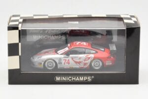 Porsche 911 996 GT3 RSR Flying Lizard #74 M. Rockenfeller / D. Cunningham / S. Neiman / J. Pechnik / J. Van Overbeek Rolex 24 — immagine 4 di 4