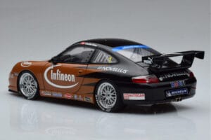 Porsche 911 996 GT3 R #2 S. Miau Carrera Cup Asia 2004 AUTOart 1:18 80488 Pressofusione — immagine 6 di 7