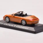 Porsche 911 997 Carrera 4 Cabriolet Arancione Metallizzato Minichamps 1:43 - image 3 of 4