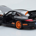 Porsche 911 997 GT3 RS Nero AUTOart 1:18 - image 5 of 8