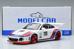 Porsche 911 997.2 RWB n118 Old New Martini MCG 1:18 MCG18328 Pressofusione — immagine 6 di 6