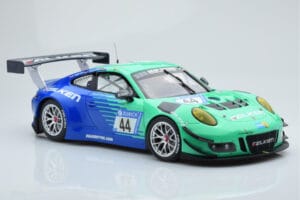 Porsche 911 GT3 R Falken Motorsports #44 M. Ragginger / J. Bergmeister / M. Werner / L. Vanthoor 24 Hours of Nurburgring 2017 — immagine 4 di 6