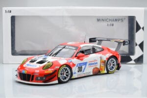 Porsche 911 GT3 R Frikadelli Racing Team #30 M. Muller / M. Arnold / F. Henzler / M. Campbell 24 Hours of Nurburgring 2018 Mi — immagine 6 di 6