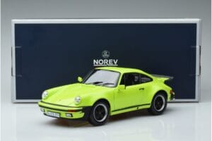 Porsche 911 930 Turbo 3.0 Verde Chiaro Norev 1:18 187666 Pressofusione — immagine 7 di 7