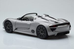Porsche 918 Spyder Prototipo Grigio Metallizzato Minichamps 1:18 110060030 Pressofusione — immagine 5 di 7